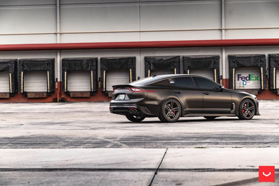  Kia Stinger GT on Vossen Wheels (HF-1) 2019 года  (фото 13 из 24)